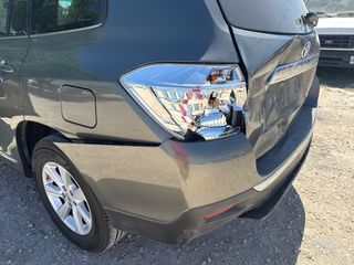 2012 Toyota Highlander Base V6 - Primary Damage Straight On Image